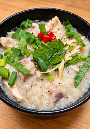 Hình của món Cháo Gà Mề Nấm Shiitake.