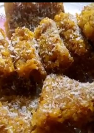 A picture of Coconut burfi (independence day special).