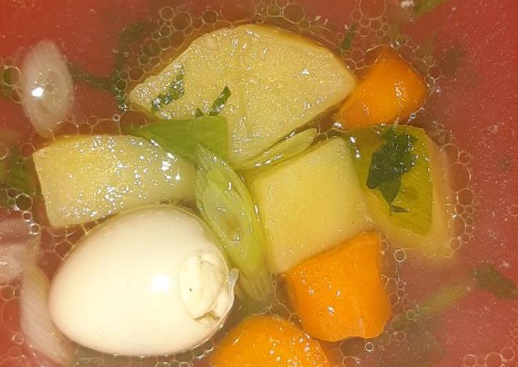 Sayur sop telur puyuh 👩🏻‍🍳🍲