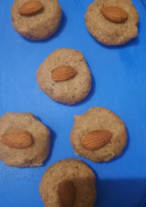 मावा पेड़ा(mawa peda recipe in hindi) रेसिपी मुख्य फोटो