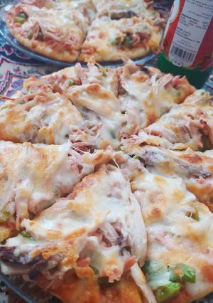 عکسی از دستور پیتزا خانگی مرغ و قارچ
