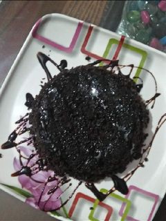 ओरियो चॉकलेट केक (Oreo chocolate cake recipe in hindi) रेसिपी मुख्य फोटो
