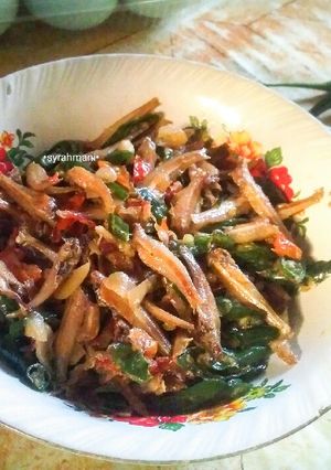 Foto resep Oseng teri cabai hijau