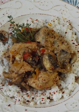 Foto principal de Pollo al yogur con portobellos