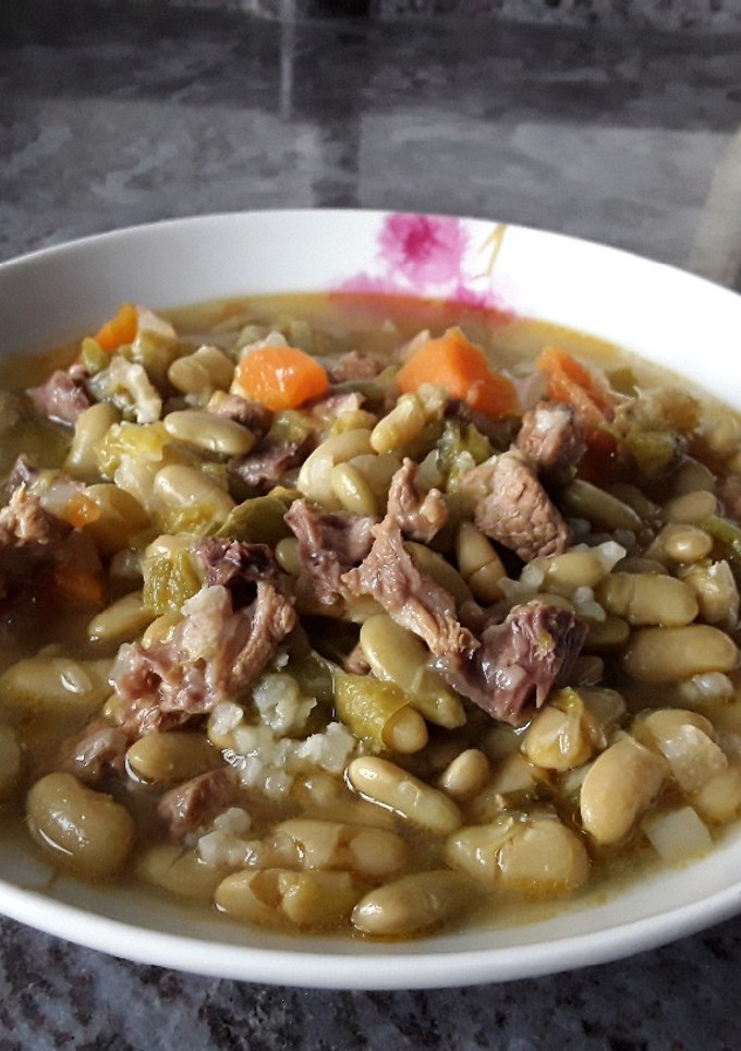 Una foto de Verdinas guisadas con carne de ternera