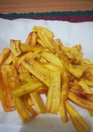 A picture of Matoke crisps.