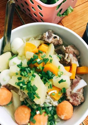 Hình của món Nui nấu sườn non.