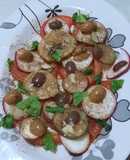Ensalada con miel, jengibre, tomate y algo más