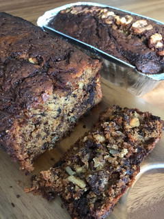 Foto resep Banana Bread with Cinnamon Swirls & Walnuts
