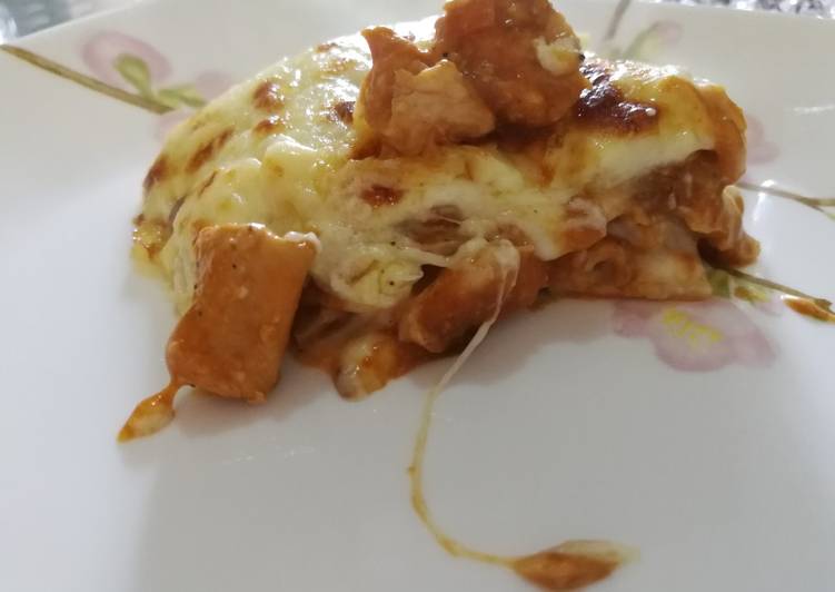 Chicken and tomato lasagne with bechamel sauce