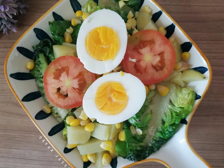 Langkah Mudah untuk Membuat Resep  Salad simple and go! yang Bisa Manjain Lidah, Enak Banget