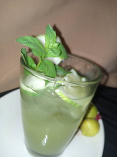 Mint & cucumber juice ainihin hoton girkin
