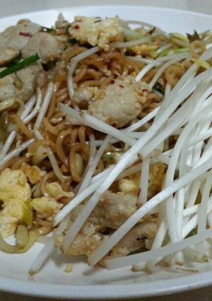 รูปของ มาม่าผัดไทย