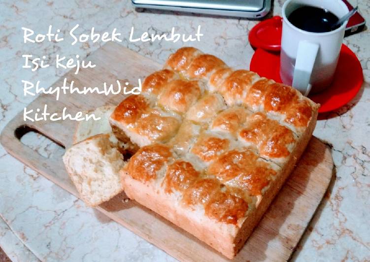 5 Resep: Roti Sobek Lembut Isi keju Anti Gagal!