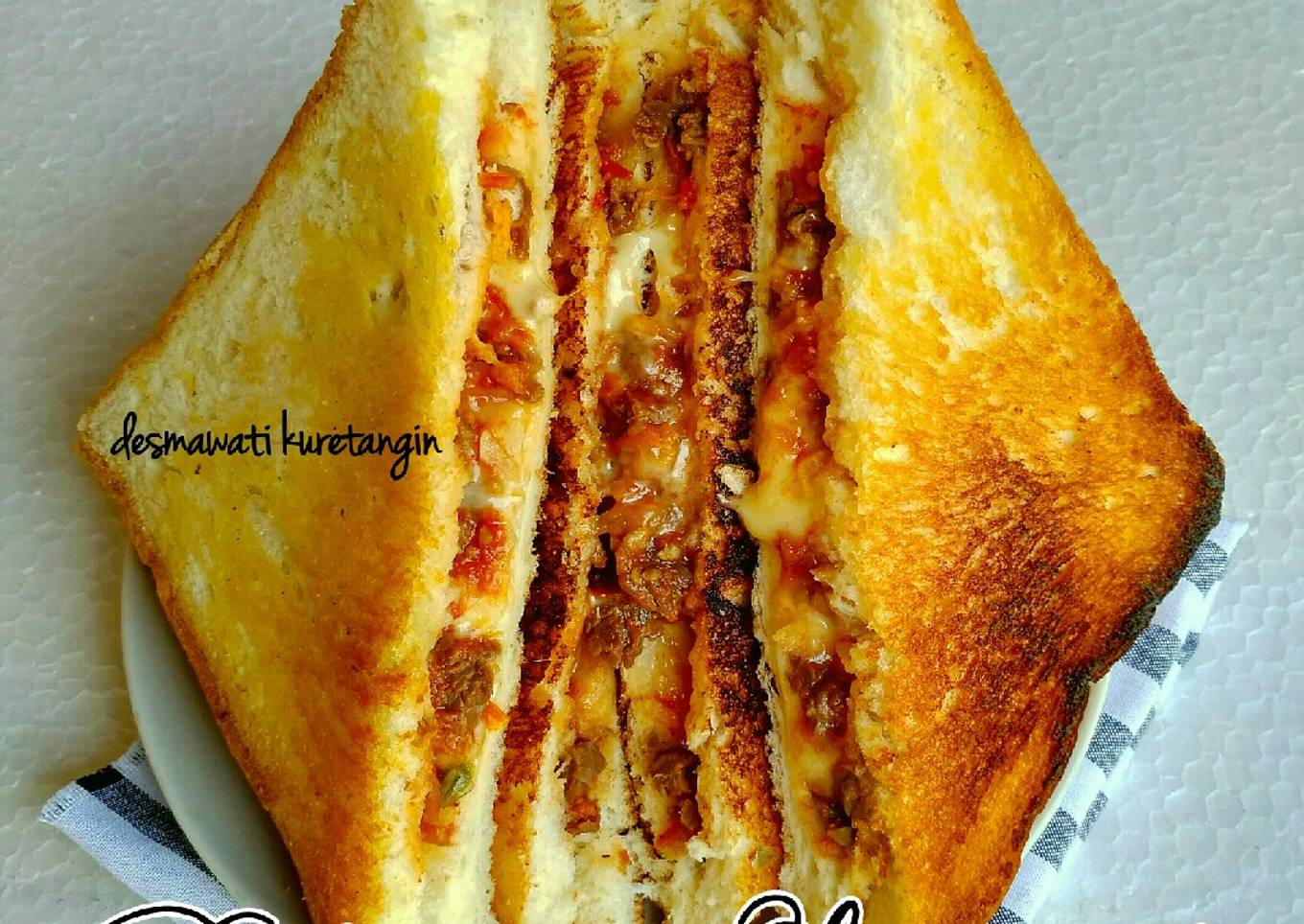 Bolognaise Sandwich