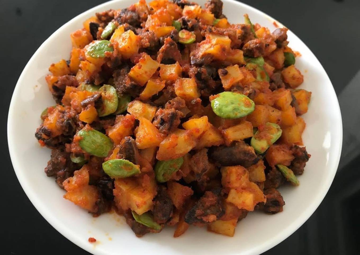 Sambel goreng ati kentang