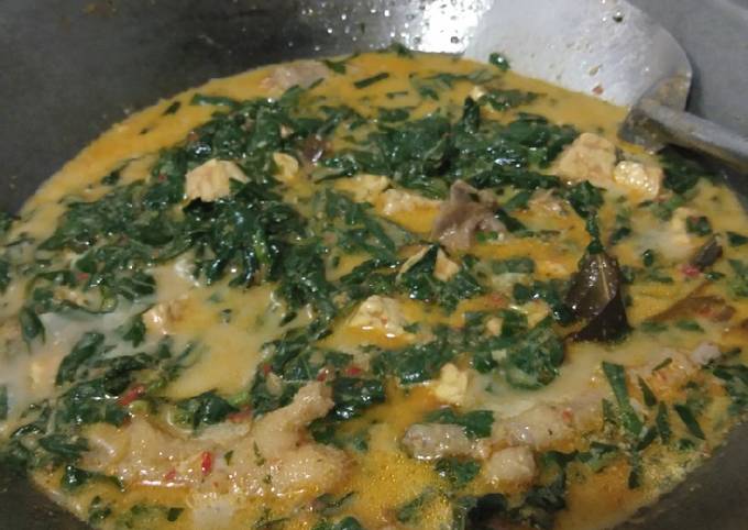 Resep Sayur Daun Singkong Oleh Tuti Hantiyah Cookpad