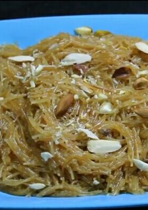 मीठी सेवइयां रेसिपी मुख्य फोटो