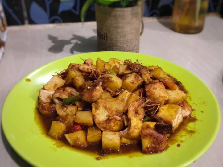 Langkah Mudah untuk Membuat Resep Sambal Goreng Kentang Tahu yang Sempurna Anti Ribet, Uenak Banget