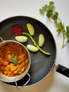 પરવળનું શાક(parvar nu shaak in Gujarati) રેસીપી મુખ્ય ફોટો