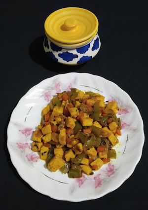 A picture of Vegetable Paneer.