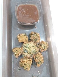 કોથમ્બીર વડી (Kothambir Vadi Recipe In Gujarati) રેસીપી મુખ્ય ફોટો