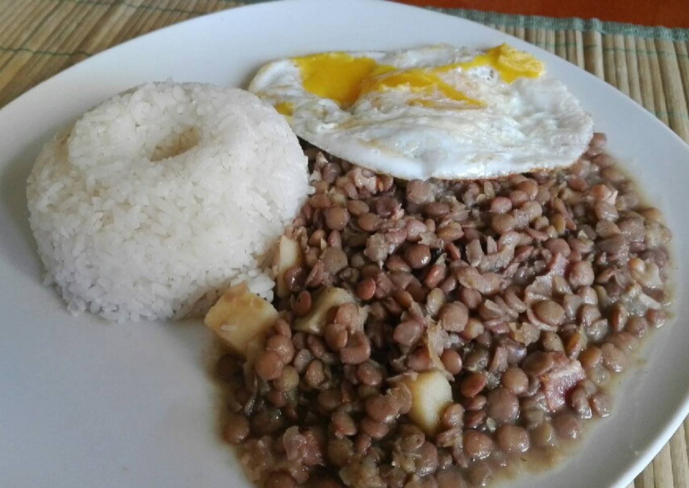 Lentejas con tocino 🥓