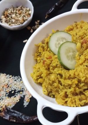 A picture of Mixed sprouts khichdi.