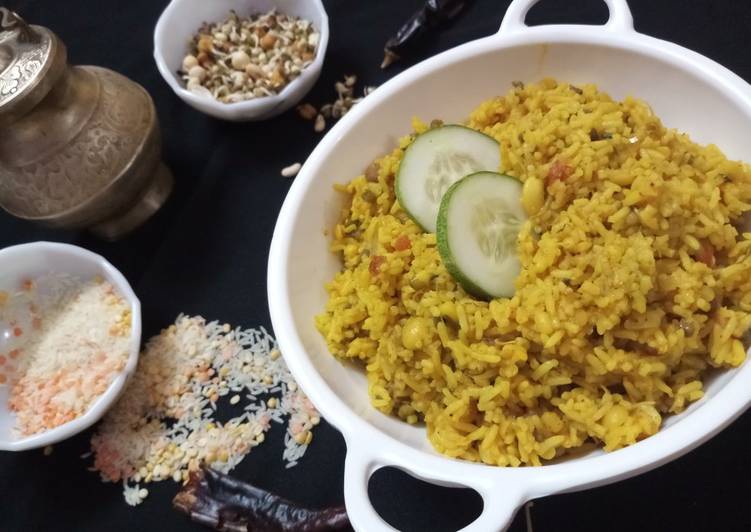 Steps to Make Any-night-of-the-week Mixed sprouts khichdi