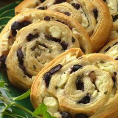 A picture of Olive and Feta Pinwheels.
