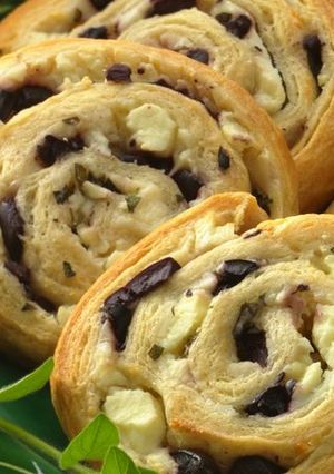 A picture of Olive and Feta Pinwheels.
