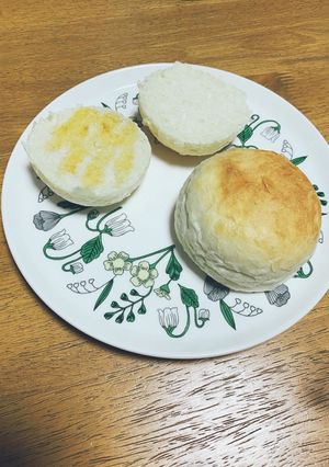A picture of English Muffins.