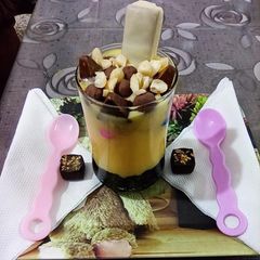 A picture of Custard Oreo pudding.