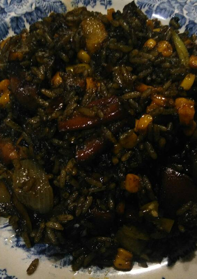 Una foto de Arroz negro con sepia