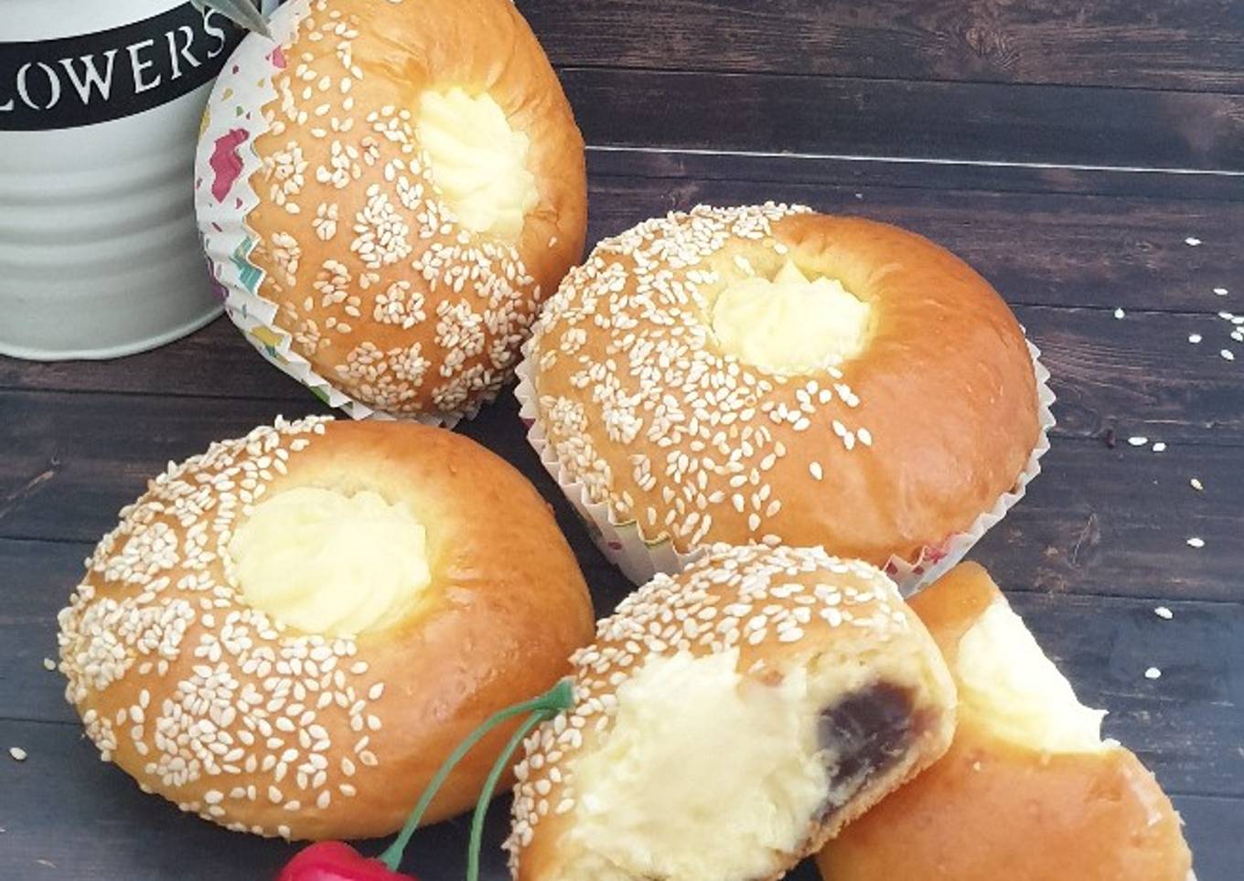 162. ROTI KACANG MERAH SAUS LEMON CHEESE