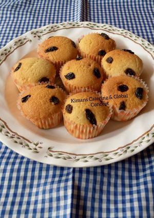 A picture of Vanilla cup cake.