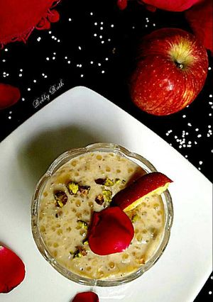 A picture of Apple sabudana kheer.