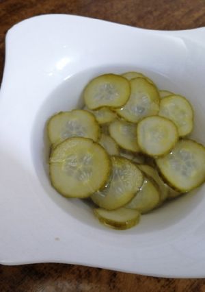 صورة لوصفة مخلل خيار سريع