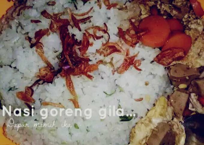 Nasi goreng gila