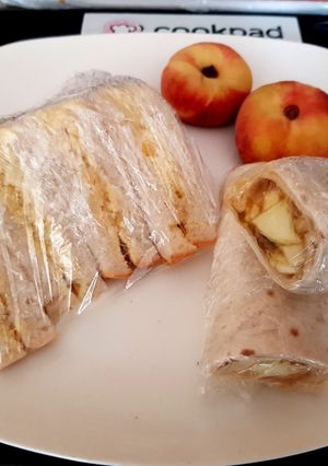 A picture of My Apple&Sauce wrap an also Egg&Sweetcorn Sandwich childs picnic.