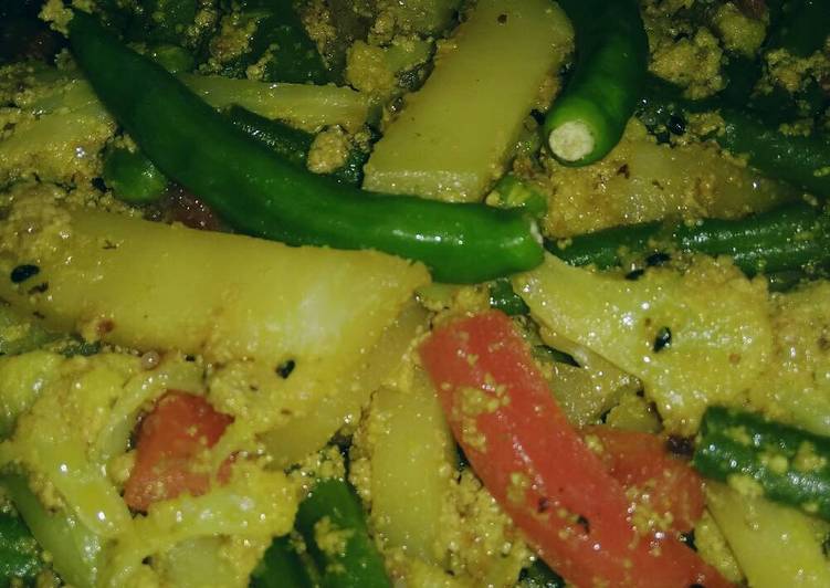 Mixed vegetables posto. mixed vegetables with poppy seeds paste