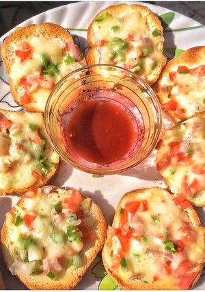 A picture of Garlic Bread.