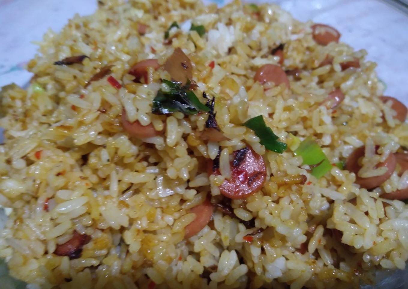 Nasi goreng cakalang sosis