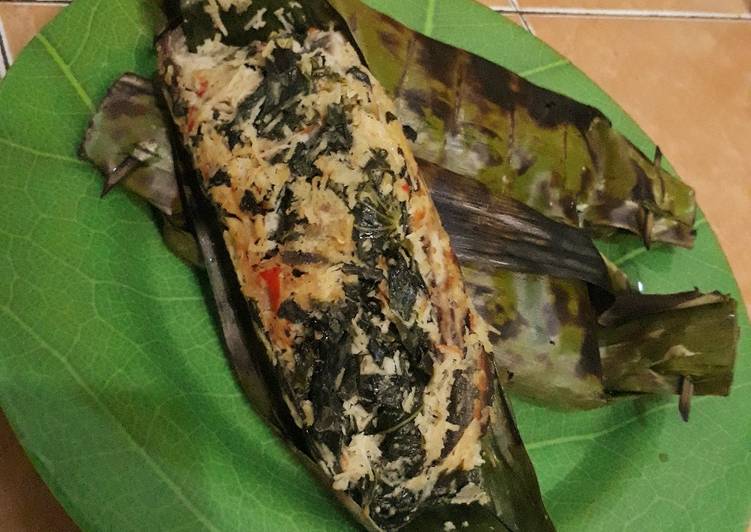 Pepes Ikan Cue Daun Singkong