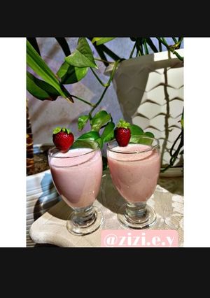 عکسی از دستور شیر_توت فرنگی🥛🍓