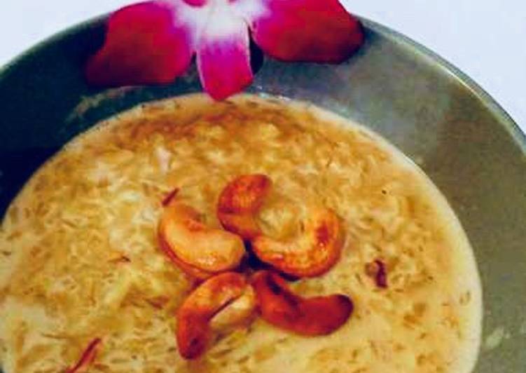 Recipe of Quick Poha kheer/Flatten rice pudding(no sugar)