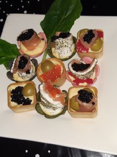Una foto de Canapés de Navidad 2021