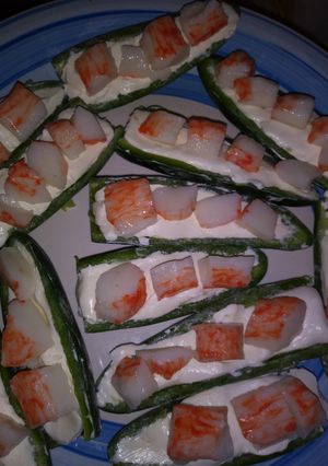 A picture of Texas Crabb an Cream Cheese jalapenos wrapped in Bacon.