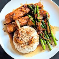 A picture of Sweet and Spicy Pan-Fried Salmon.