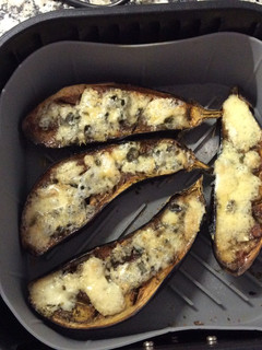 Una foto de Berenjenas con queso azul airfryer